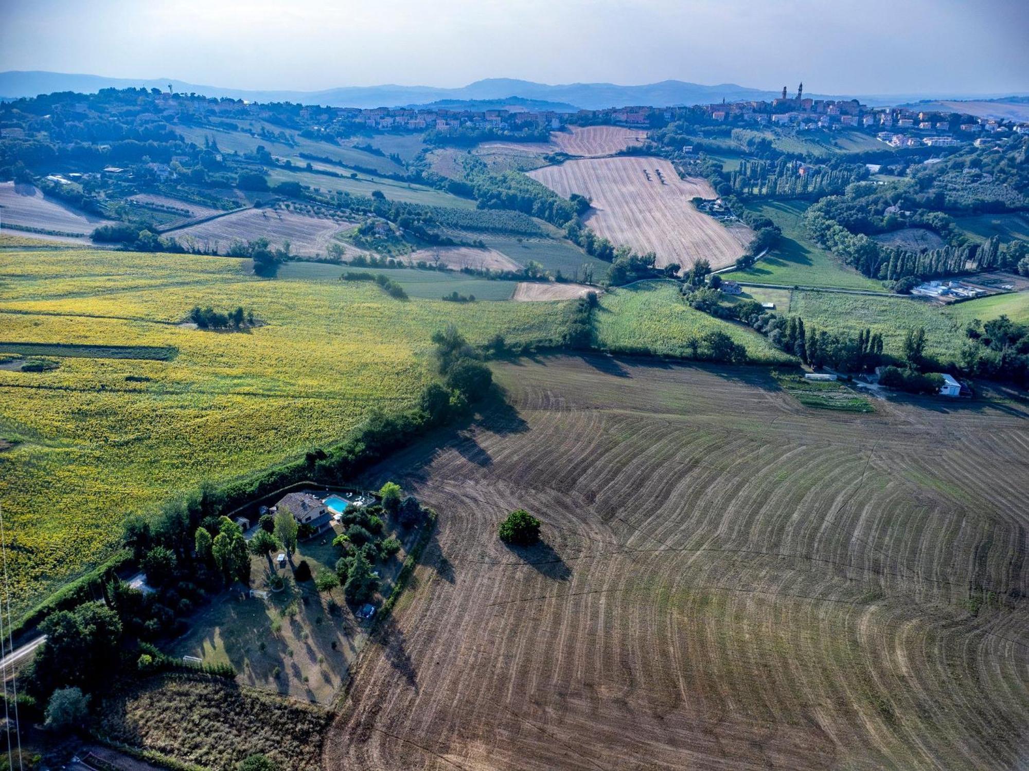 La Girolima, Marchferienhaeuser Villa Mondavio Luaran gambar